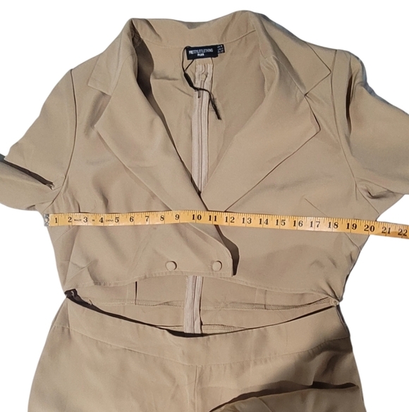 Pretty Little Thing Plus blazer cut out jumpsuit size 12 - Picture 6 of 8